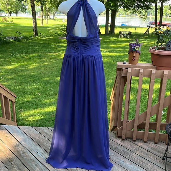 B2 by Jasmine flowy evening gown 22 - Picture 3 of 9